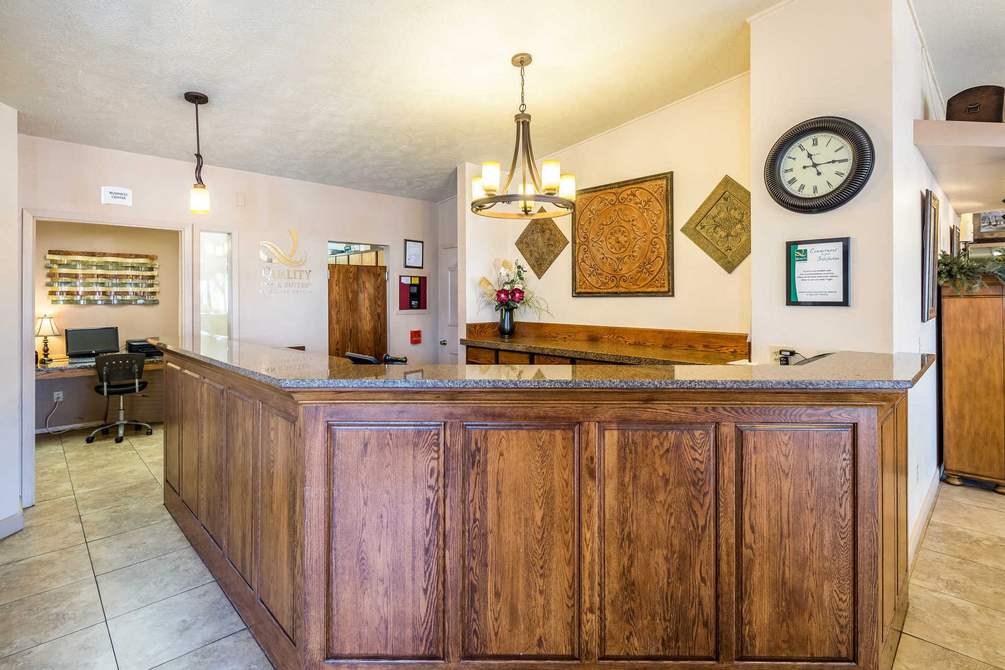 Quality Inn & Suites Coeur D'Alene Beltér fotó